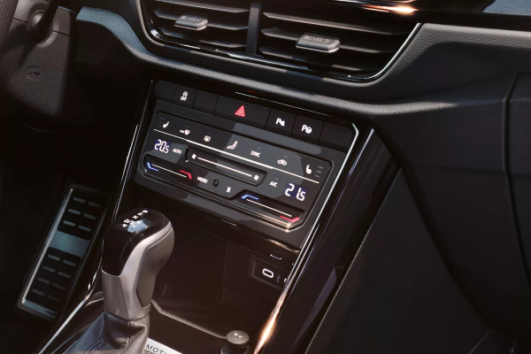 Volkswagen_T-Roc_600x400_14